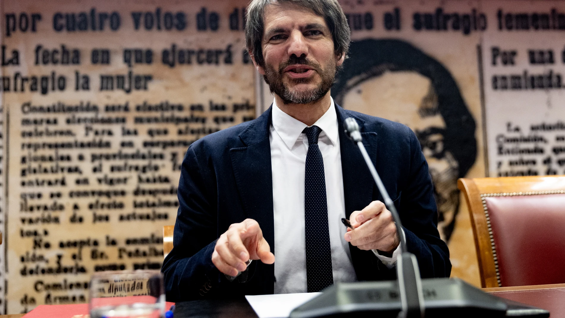 El ministro de Cultura, Ernest Urtasun, comparece ante la Comisión de Cultura para informar sobre el balance y perspectivas en el primer año de gobierno, en el Senado, a 11 de diciembre de 2024, en Madrid (España). Urtasun comparece con el objetivo de informar sobre el balance de su gestión en su primer año al frente del Ministerio de Cultura. El ministro regresa a la Cámara Alta después de que el pasado mes de marzo acudiera a ella para exponer las guías que orientarían su gestión al frente ...