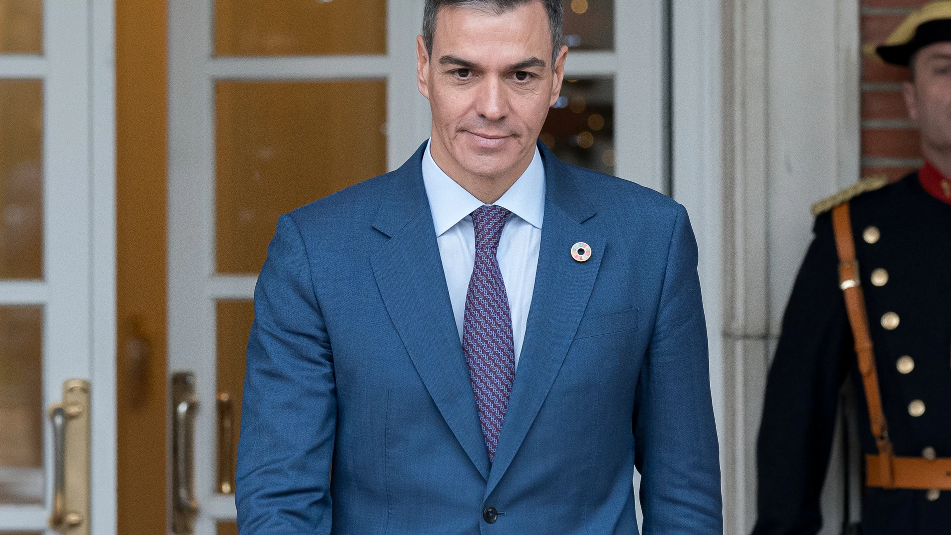 El presidente del gobierno, Pedro Sánchez, a su llegada a un encuentro con el primer ministro de Líbano, Najib Mikati, en el Complejo de la Moncloa, a 11 de diciembre de 2024, en Madrid (España). 11 DICIEMBRE 2024;PEDRO SÁNCHEZ;ENCUENTRO;LÍBANO;NAJIB MIKATI;MINISTRO; Diego Radamés / Europa Press 11/12/2024