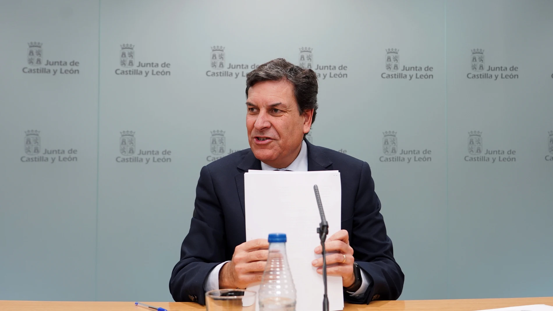 Fernández Carriedo atiende a la prensa tras el Consejo de Gobierno