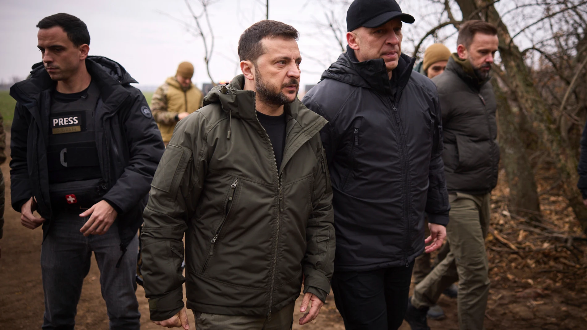 November 18, 2024, Kramatorsk, Donetsk Oblast, Ukraine: Ukrainian President Volodymyr Zelenskyy, left, walks with Vadym Fiashkin, head of the Donetsk Regional Military Administration, right, during a tour of frontline positions, November 18, 2024, in Kramatorsk, Donetsk Oblast, Ukraine.Europa Press/Contacto/Ukraine Presidency/Ukrainian18/11/2024 ONLY FOR USE IN SPAIN