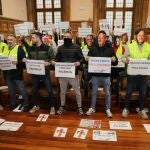 Protesta y desalojo de policías locales en el pleno del Ayuntamiento de Palencia