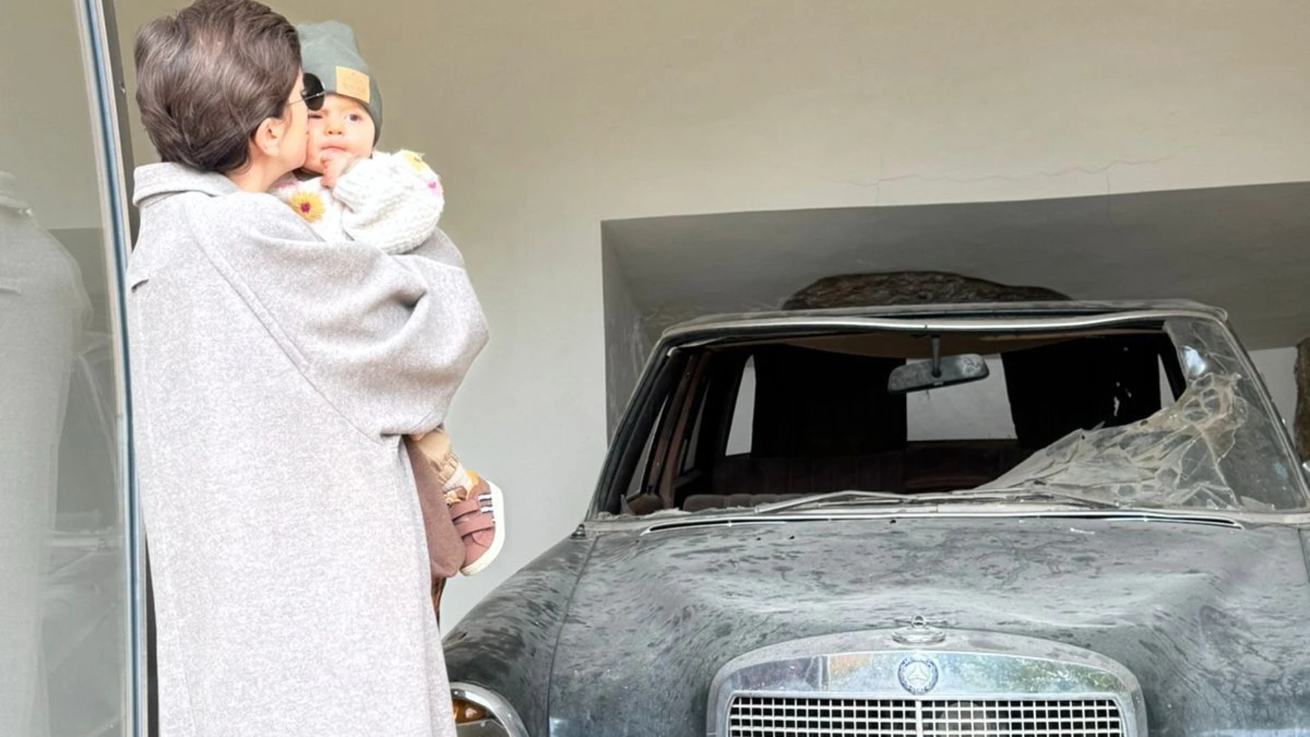 Coche en el que asesinaron al PM libanés los Asad