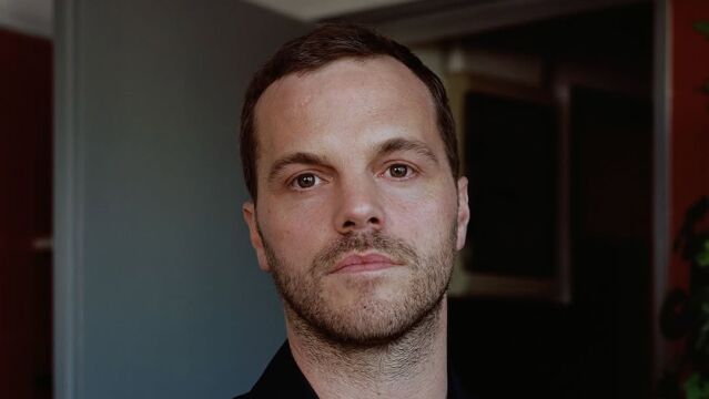 Matthieu Blazy nuevo director creativo de Chanel.