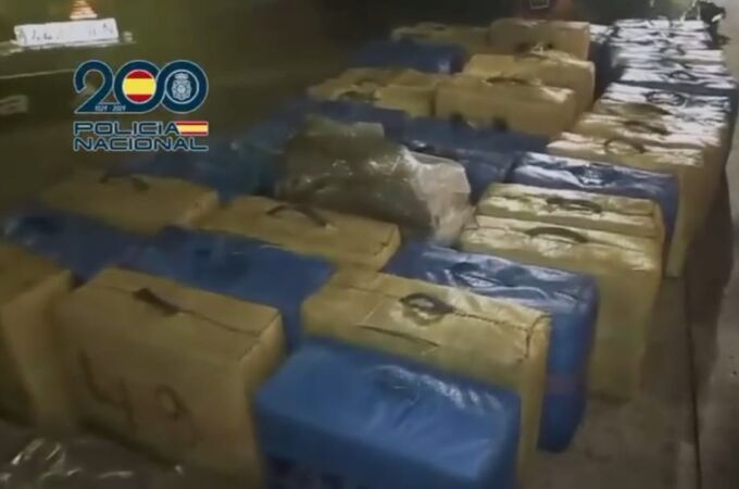 La Policía acaba con el 'centro de reuniones' de unos narcos franceses: un chalet que servía de "guardería"