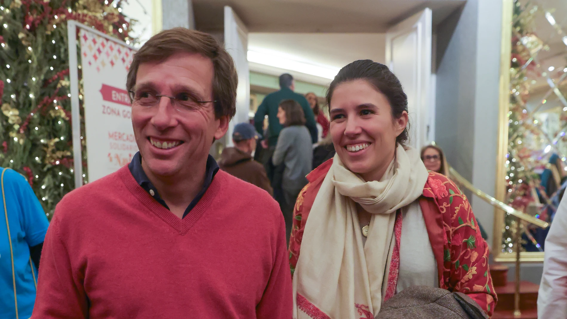 Teresa Urquijo y Almeida en el mercadillo solidario de Mapfre.