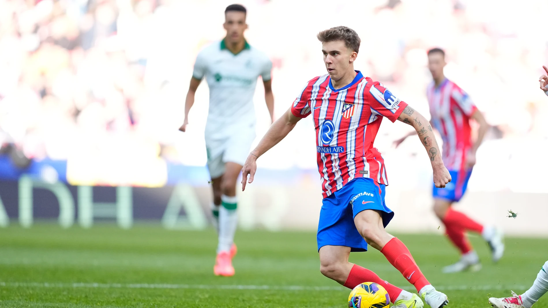Pablo Barrios of Atletico de Madrid in action during the Spanish League, LaLiga EA Sports, football match played between Atletico de Madrid and Getafe CF at Riyadh Air Metropolitano stadium on December 15, 2024, in Madrid, Spain. AFP7 15/12/2024 ONLY FOR USE IN SPAIN