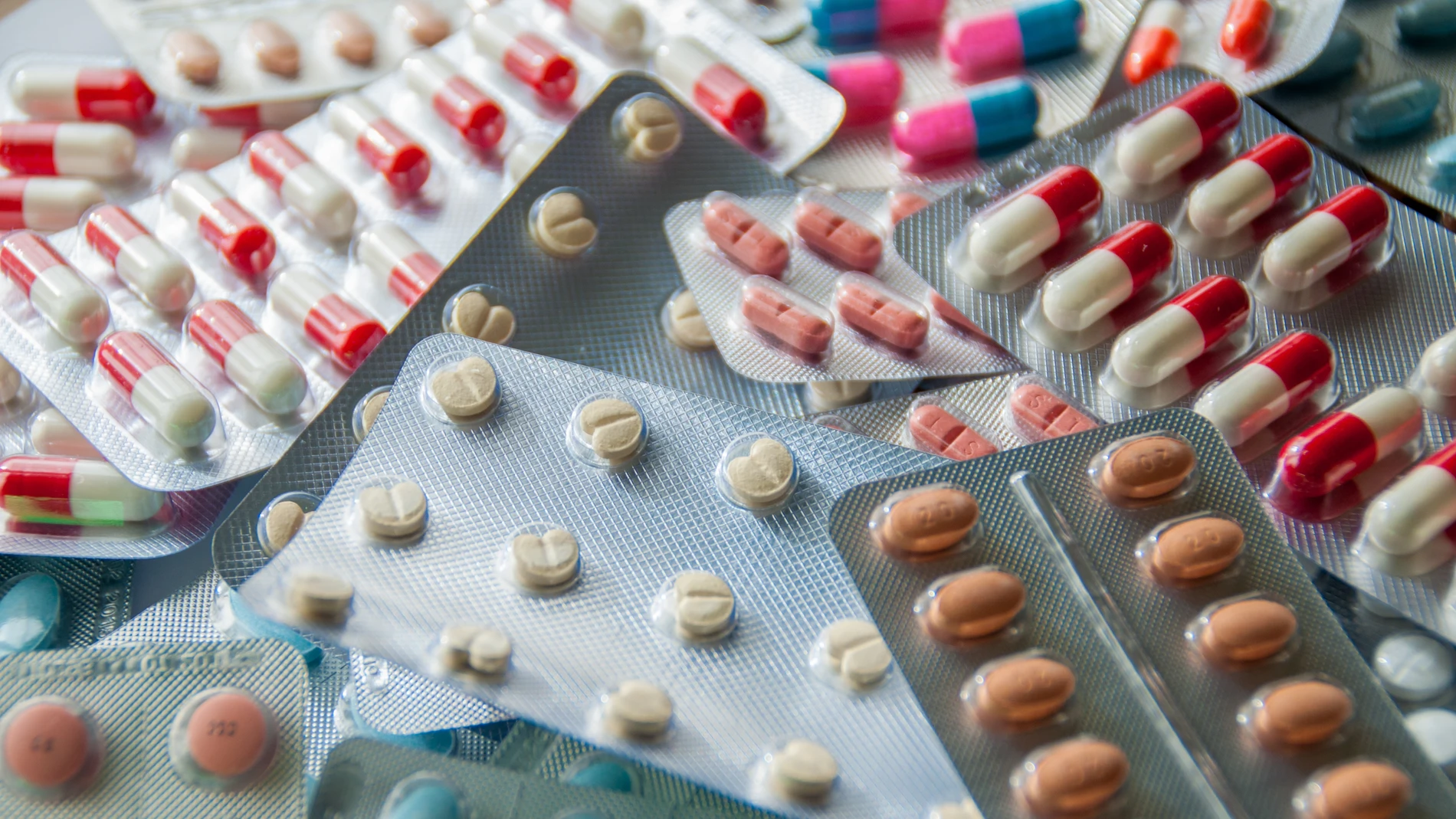 Varios blíster de medicamentos