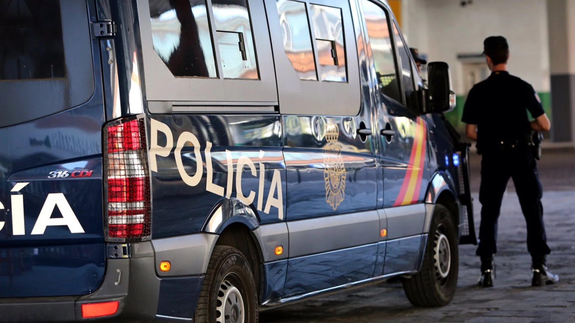 Detenida por allanamiento de morada una pareja poco después de okupar un piso en La Elipa