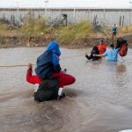 EEUU.- HRW cifra en 1.360 los niños que siguen separados de sus familias por las políticas de Trump en frontera