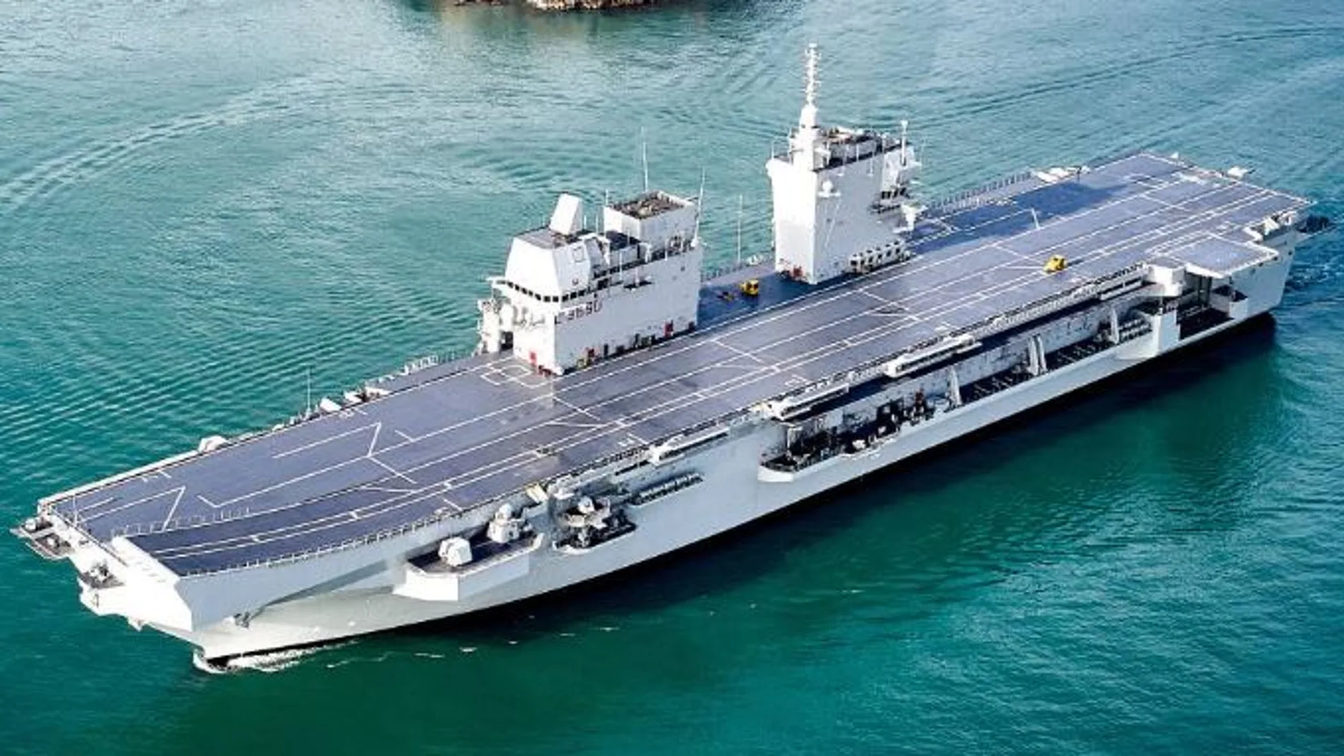Italia bota su segundo portaaviones, el Trieste