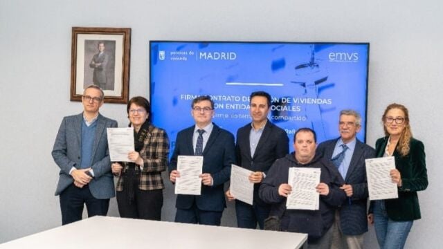 EMVS Madrid firma con 16 entidades sociales los contratos de cesión de viviendas destinadas a alojamiento temporal