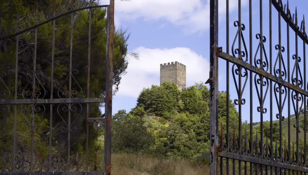 Castillo de Doiras.
