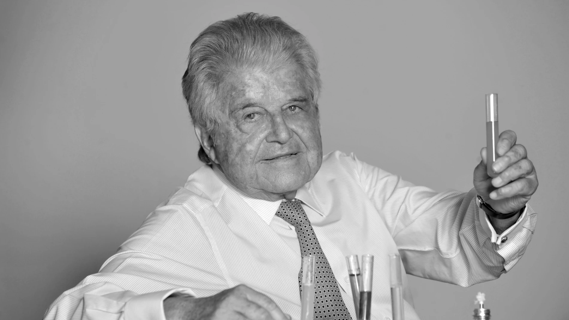 El presidente de honor de Uriach, Joan Uriach Marsal REMITIDA / HANDOUT por URIACH Fotografía remitida a medios de comunicación exclusivamente para ilustrar la noticia a la que hace referencia la imagen, y citando la procedencia de la imagen en la firma 18/12/2024