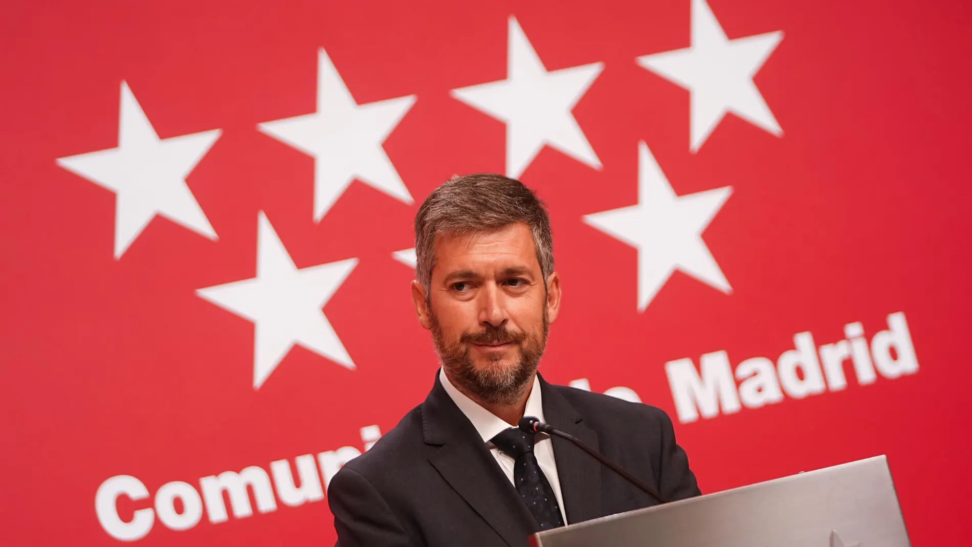 La Comunidad exige a sindicatos educativos que dejen de ser "activistas políticos" y se sienten en la mesa