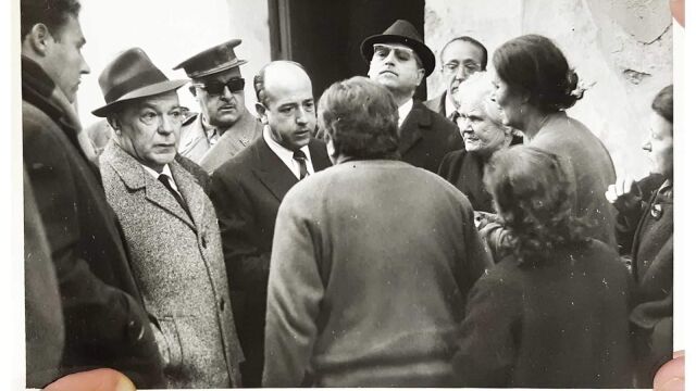Utrera Molina, en 1967, cuando logró el realojo de once familias sevillanas