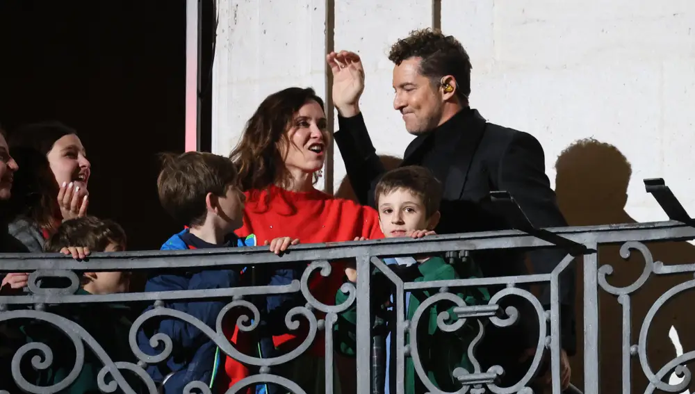 David Bisbal actúa en la Puerta del Sol en "La Navidad en Sol de la Comunidad de Madrid "