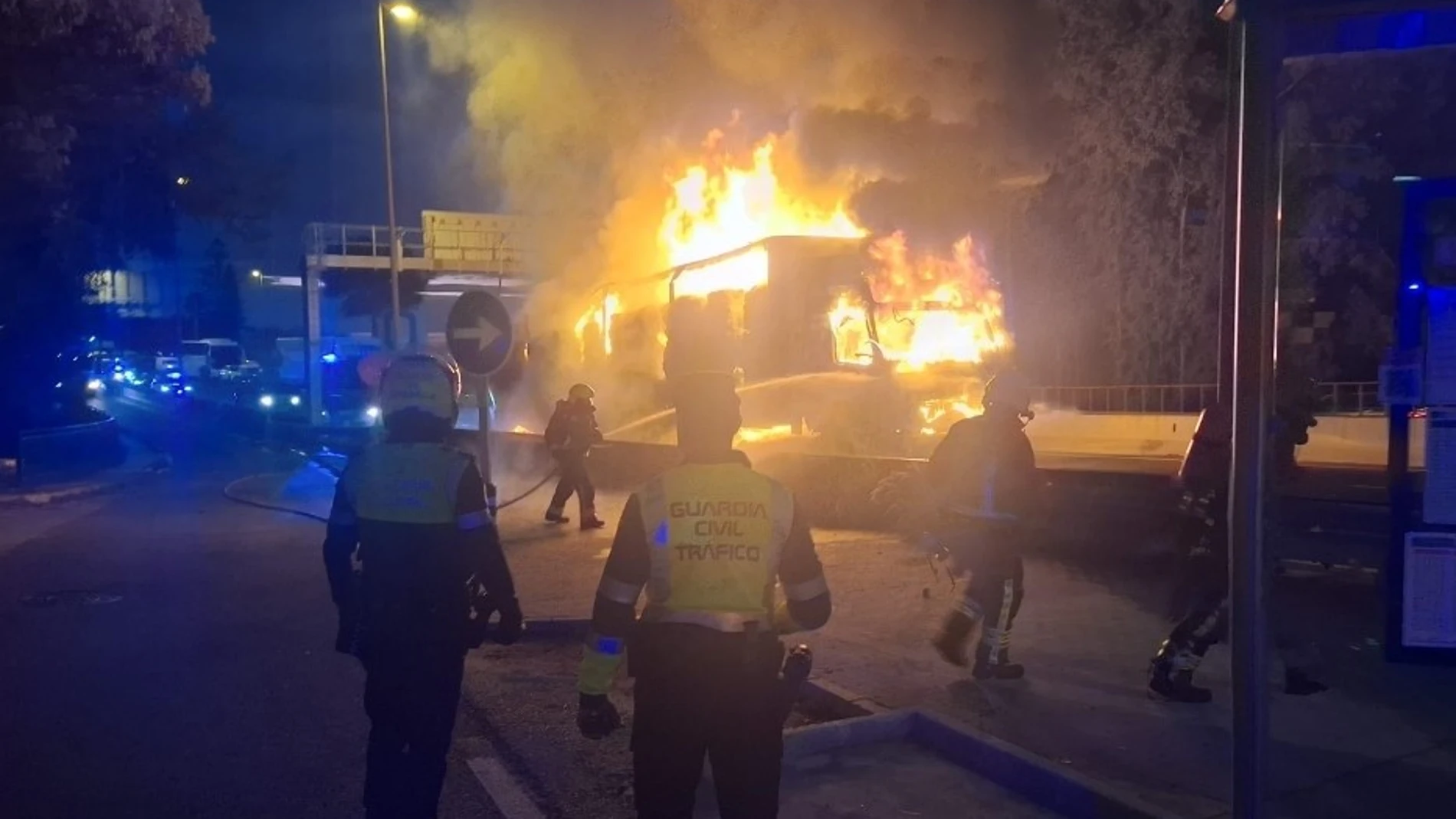 Camión accidentado en la A-7 a la altura de Marbella