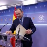 Ábalos denuncia a la Guardia Civil por interceptar sus comunicaciones pese a ser aforado
