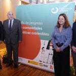 Gerardo Álvarez Courel, Javier Quiñones, Yasodhara López y Héctor Alaiz durante la presentación de los datos