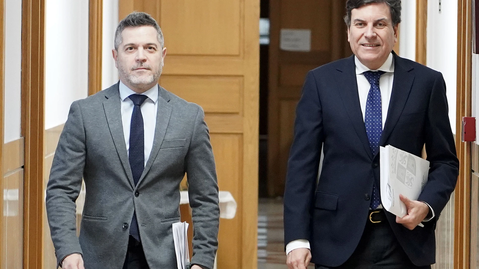 Carlos Fernández Carriedo junto a Julio López