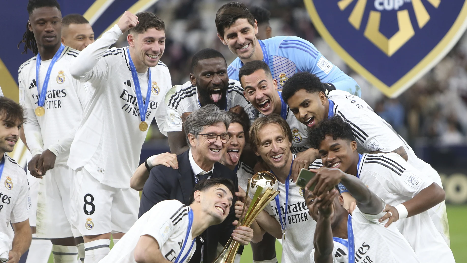 Los jugadores del Real Madrid celebran el título de la Intercontinental