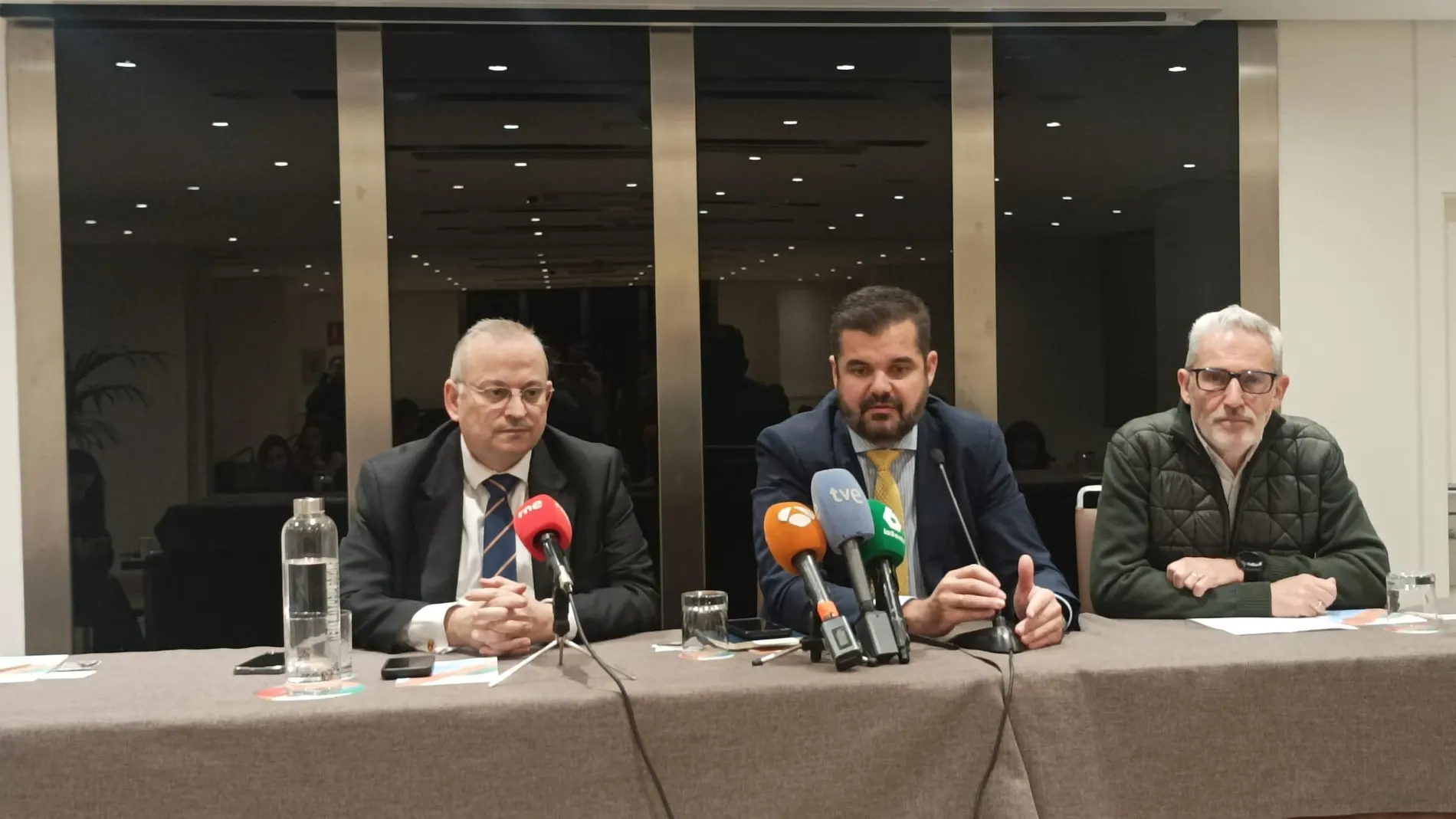 Los abogados Javier María Pérez Roldán (Hazte Oír), iLuis María Pardo (Iustitia Europa) y Francisco Montiel (Adade), de izda. a derecha
