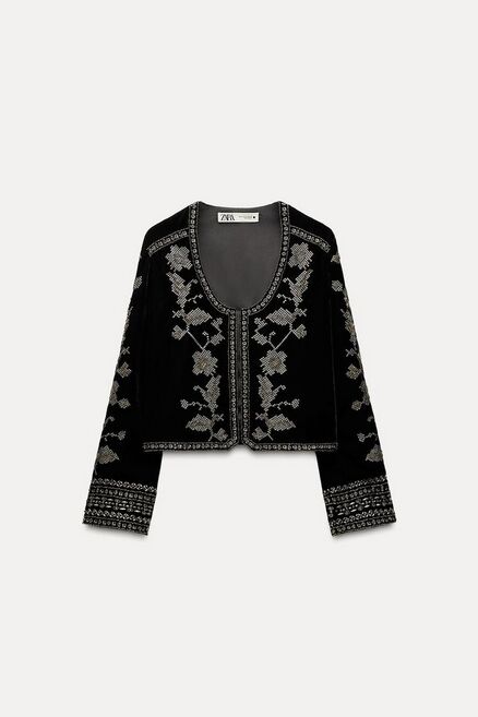 Chaqueta bordados.
