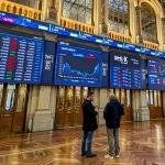 El IBEX cede un 0,74 % en línea con Europa tras más advertencias de Trump sobre aranceles