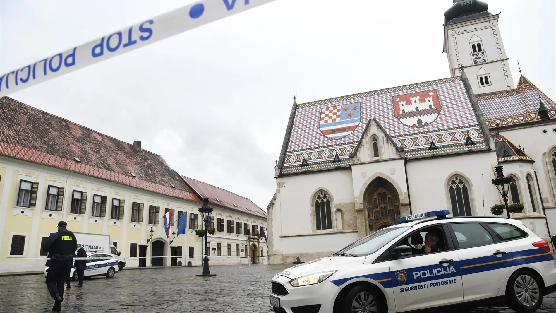 Un joven de 19 años mata a una niña y hiere a otras cinco personas en un colegio de Zagreb