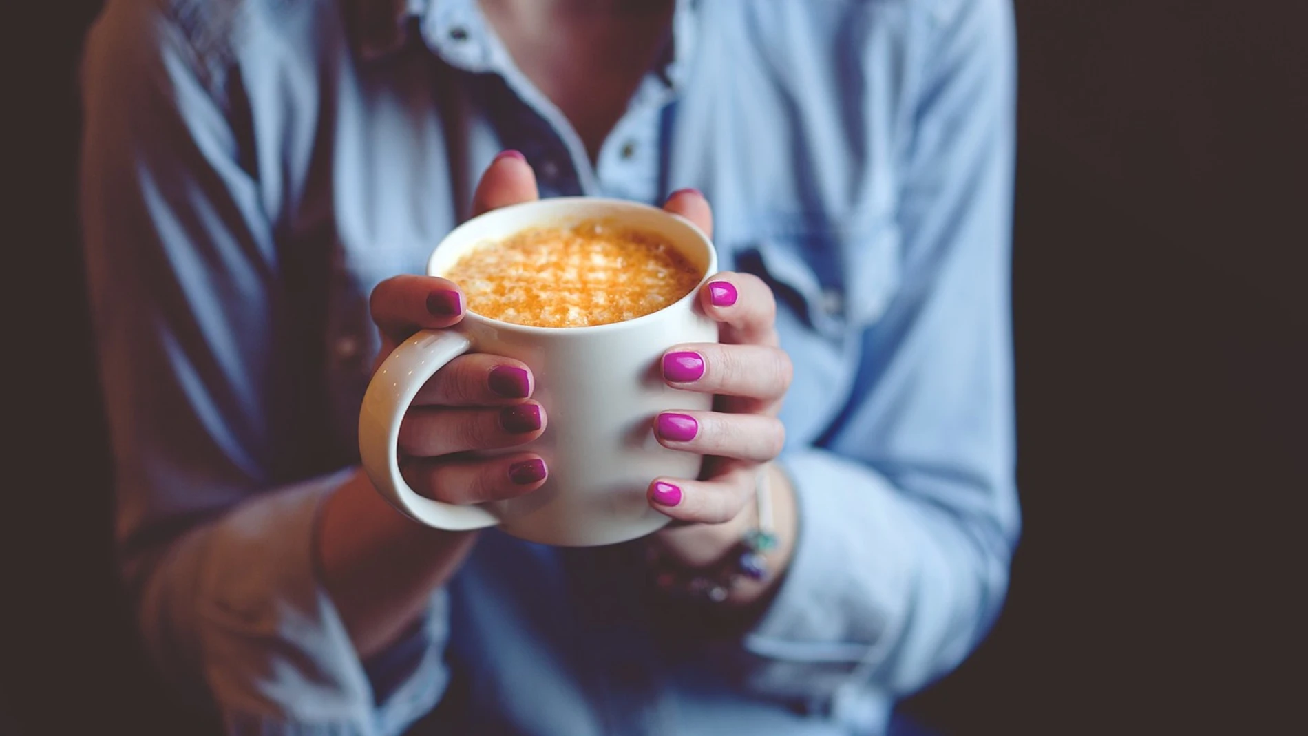 Tu café matutino nunca supo tan bien. Descubre esta cafetera versátil que se adapta a tu estilo de vida