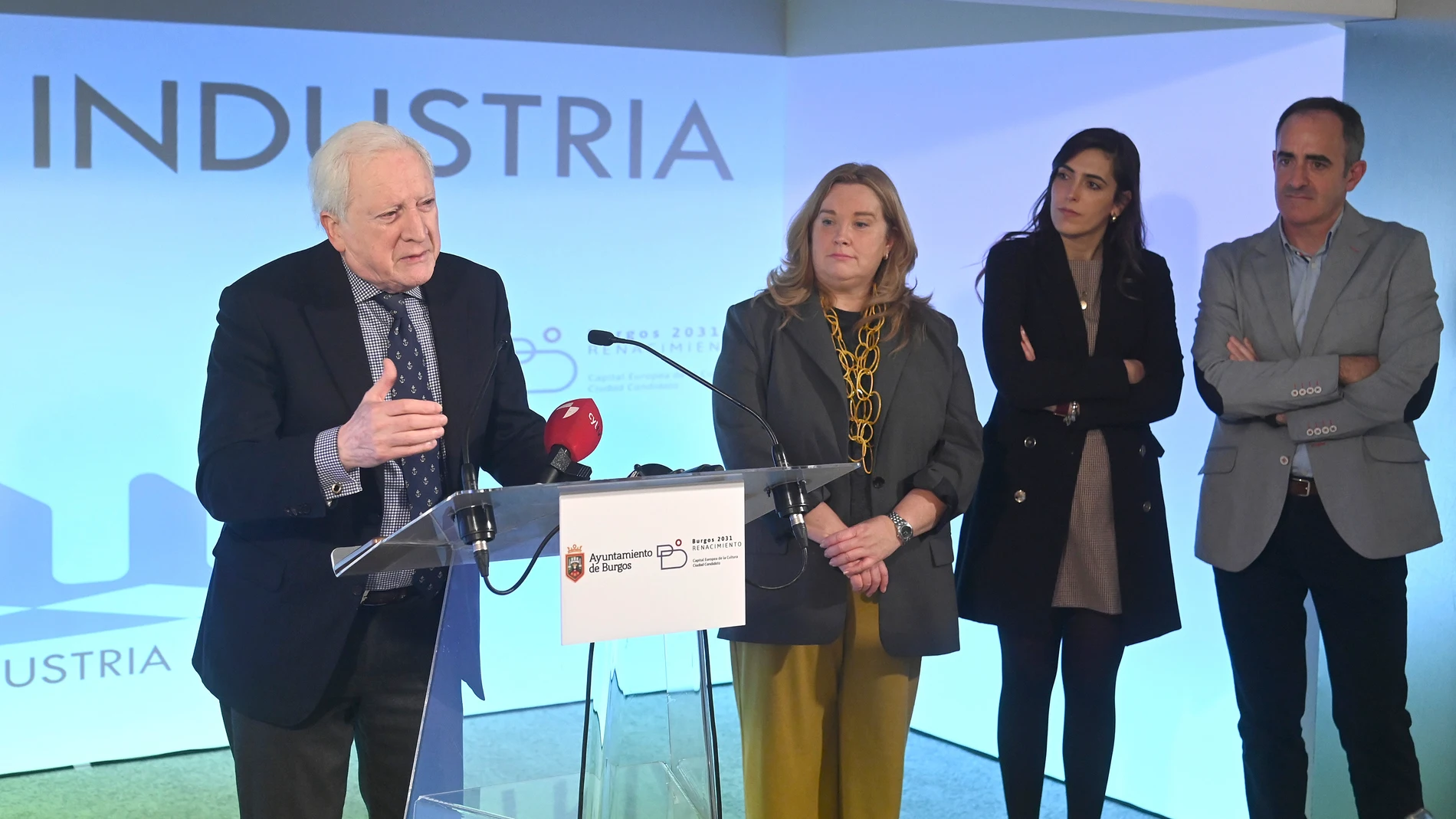 Antonio Méndez Pozo y Cristina Ayala durante la presentación