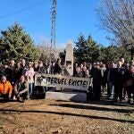 El Movimiento ciudadano Teruel Existe culmina su 25 aniversario con la puesta del monolito de las promesas incumplidas