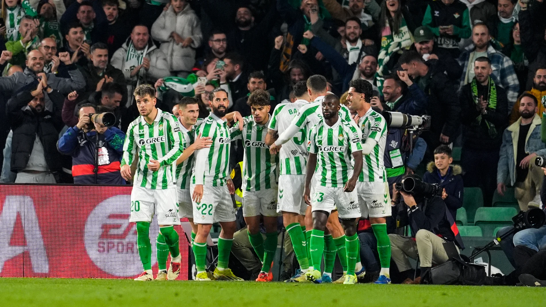 Francisco 'Isco' Alarcon of Real Betis celebrates a goal during the Spanish league, LaLiga EA Sports, football match played between Real Betis and Rayo Vallecano at Benito Villamarin stadium on December 22, 2024, in Sevilla, Spain. AFP7 22/12/2024 ONLY FOR USE IN SPAIN