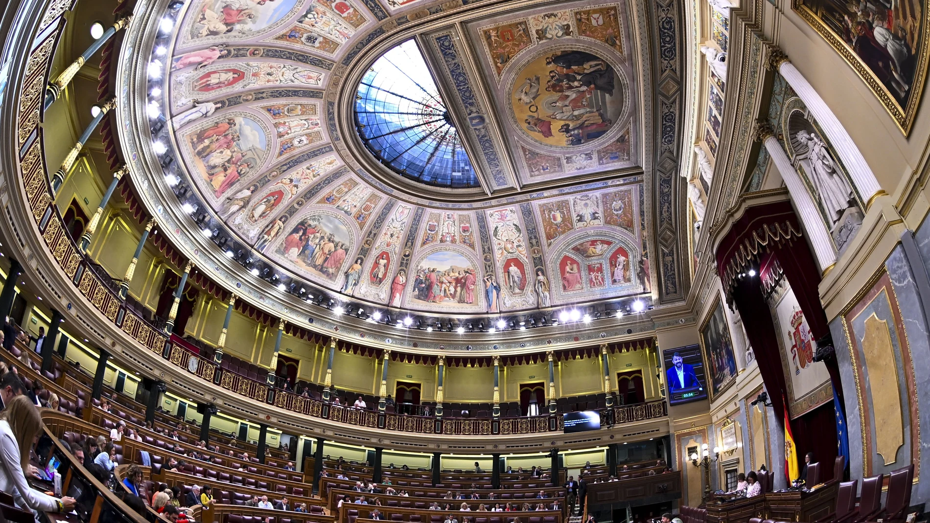 Vista general del pleno del Congreso de los Diputados,que se celebra este jueves en Madrid.