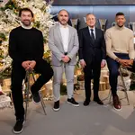 Llull, Chus Mateo, Florentino Pérez y Tavares, en la felicitación navideña del Real Madrid