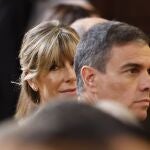 El presidente del Gobierno, Pedro Sánchez, y su esposa, Begoña Gómez