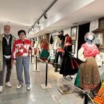 El Museo de las Tierras de León amplía su colección con la incorporación de nueva indumentaria tradicional e imágenes