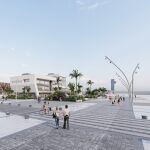 Diseño de la nueva sede de la Autoridad Portuaria de Almería y reconfiguración del espacio adyacente