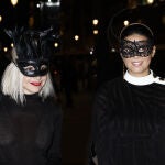 Los looks de Eugenia Martínez de Irujo y Tana Rivera.