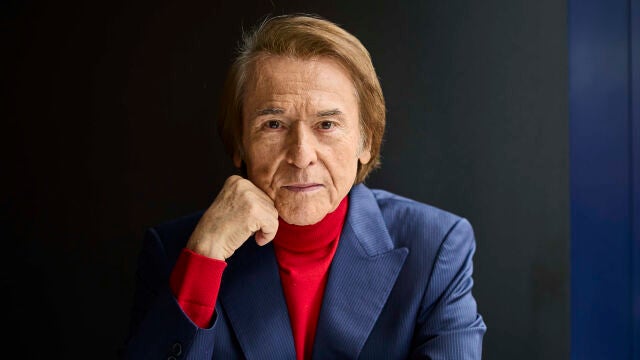 El cantante Raphael El cantante Raphael