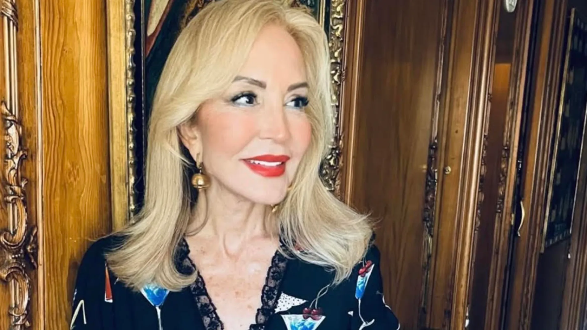 El look de Carmen Lomana.