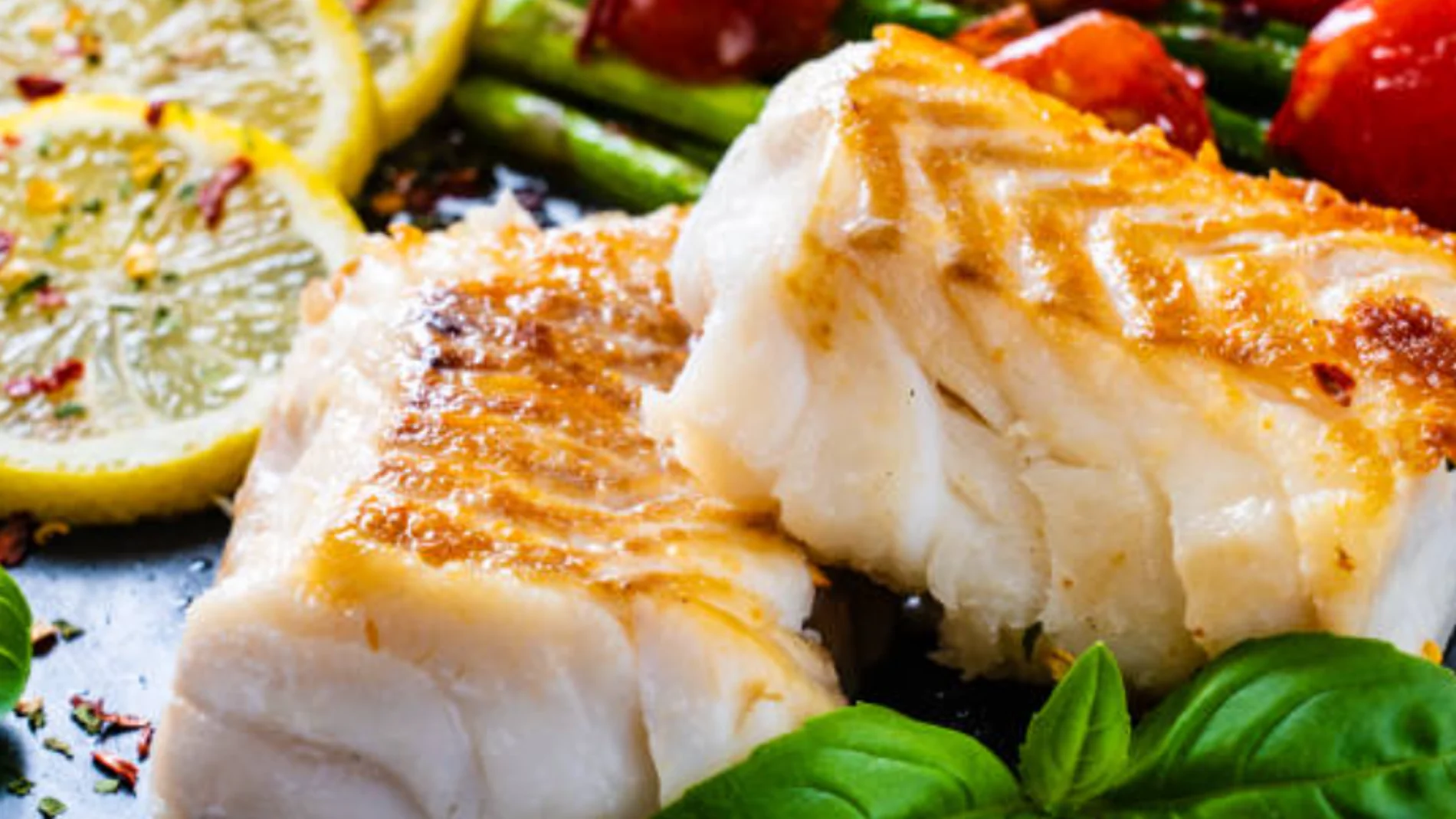 Un pescadero recomienda un pescado tan rico como la merluza pero dos veces más barato
