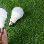 Ilumina tu Hogar con Eficiencia: Pack de 6 Bombillas Philips por Solo 11,49 euros 