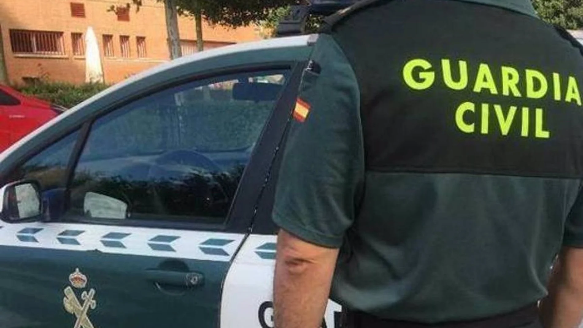 Asociaciones de la Guardia Civil rechazan el traspaso de puertos y aeropuertos a Cataluña: "Es un intercambio político"