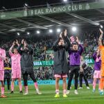 Los futbolistas del Eldense tras un partido