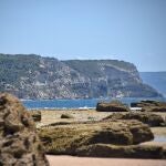 En las arenas del Cabo de Trafalgar están las piedras que llegaron con el tsunami de 1755