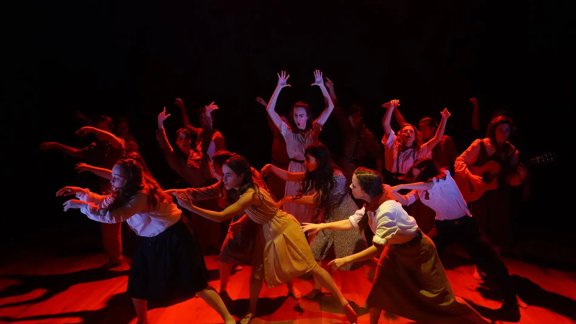 CATALUNYA.-Jaume Viñas homenajea la Guerra Civil en el espectáculo 'Las Trece' en la sala Dau al Sec de Barcelona