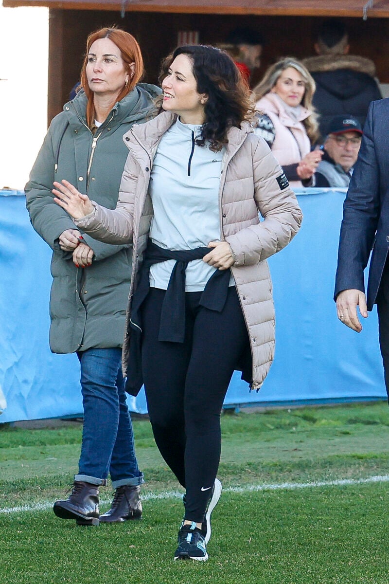 Isabel Díaz Ayuso en el partido benéfico de la Fundación Aless Lequio.