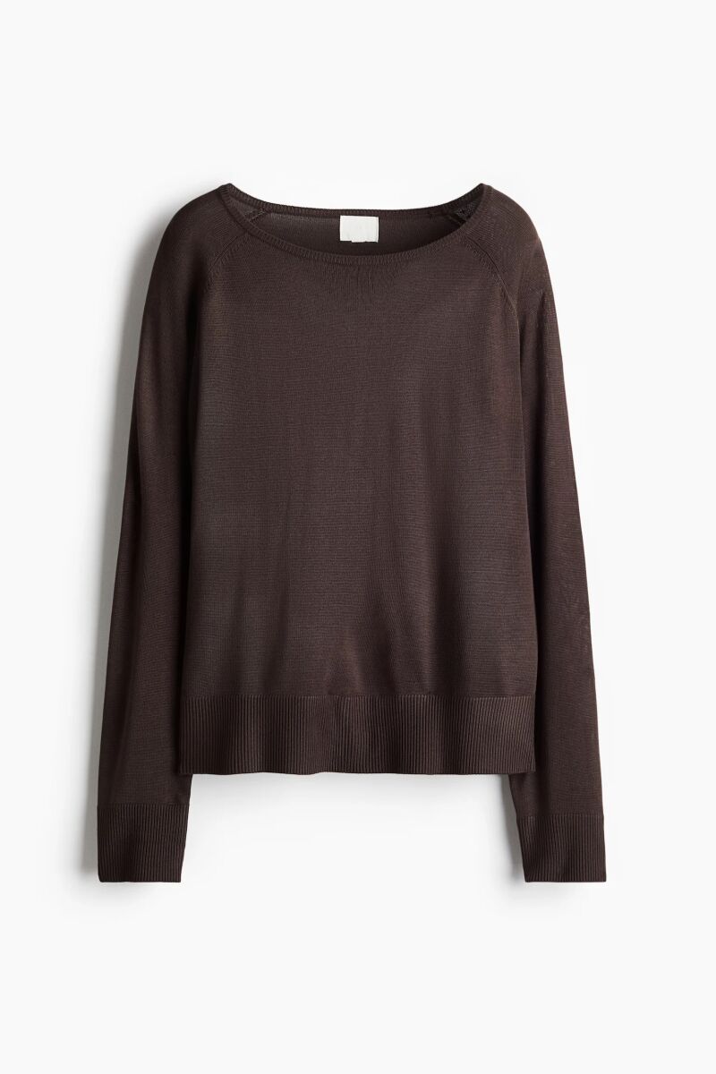 Jersey de punto en Mocha Mousse.