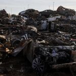 Bernabé subraya la disposición del Gobierno para ayudar a extraer los coches dañados por la dana de las campas